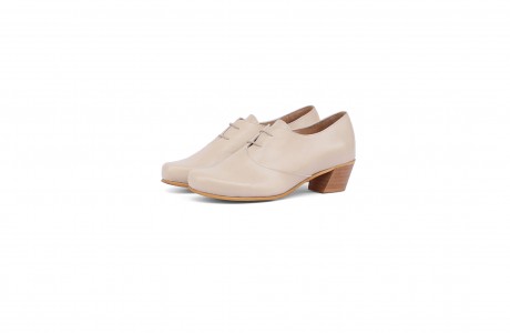 Cream low heel women's shoes