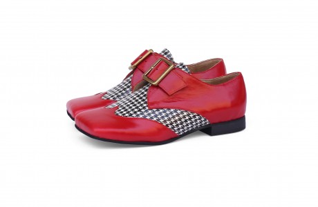 Women's Monk shoes red