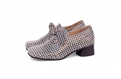 Houndstooth square toe shoes 