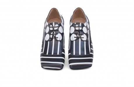 Black & white oxfords shoes 