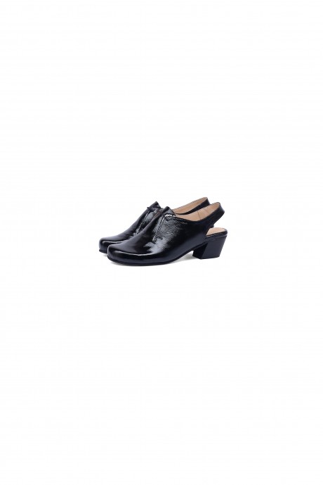 Black patent leather clogs 